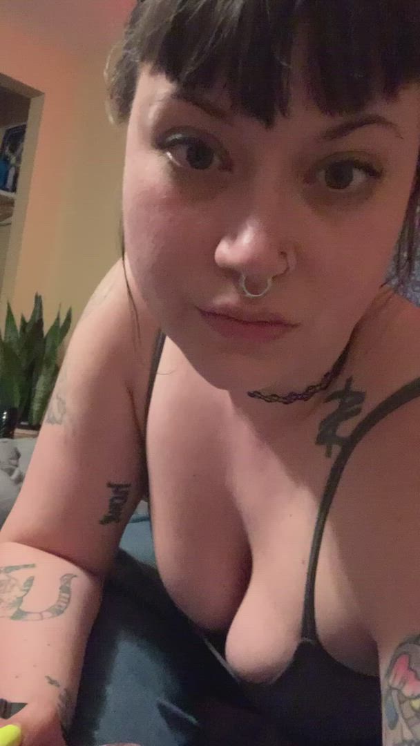Miss Amanda <strong>@miss_amanda_666</strong> in porn video
