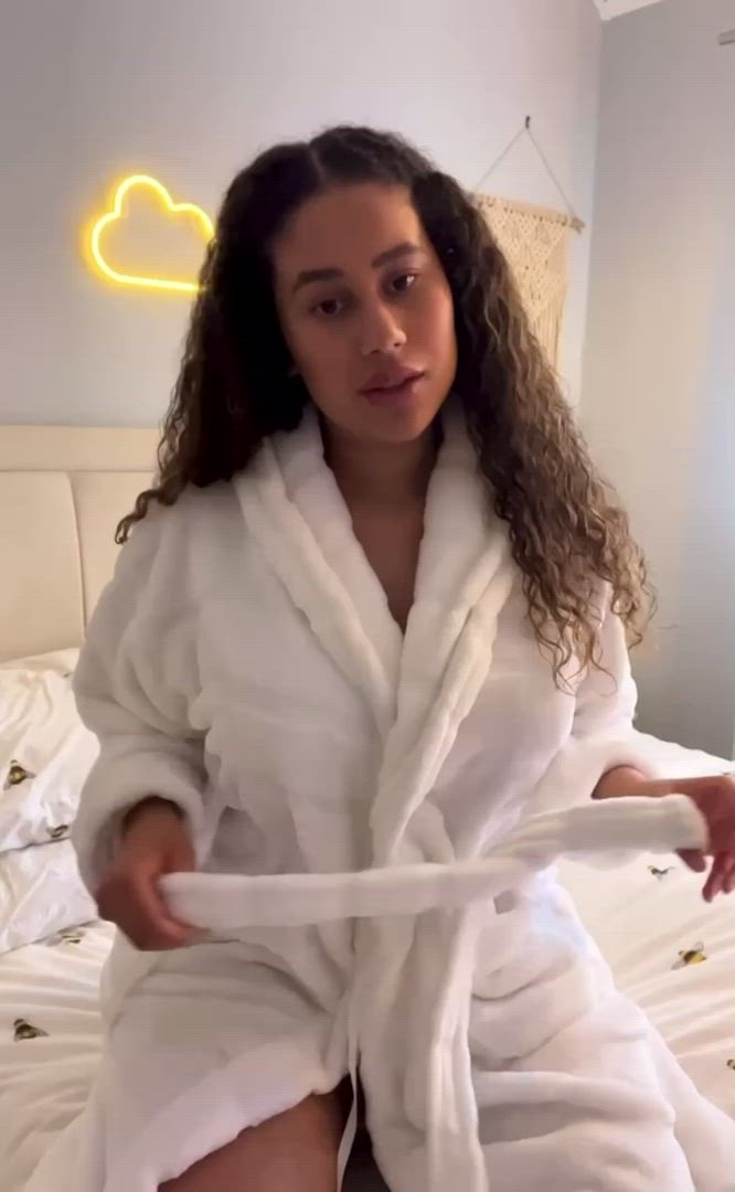 Misscaramelpeachx <strong>@misscaramelpeach</strong> in porn video