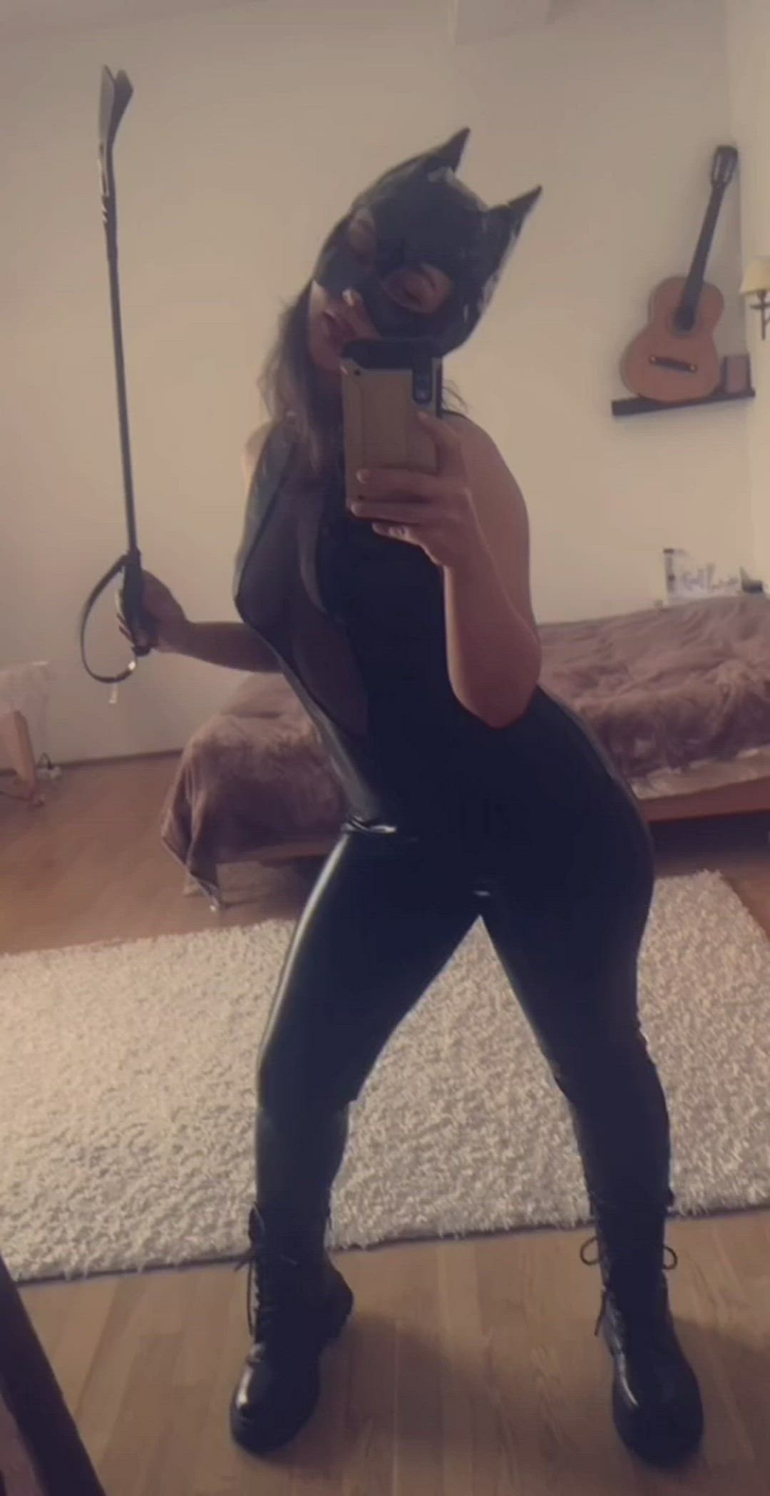 Mistress Angela Red <strong>@angelared999</strong> in porn video