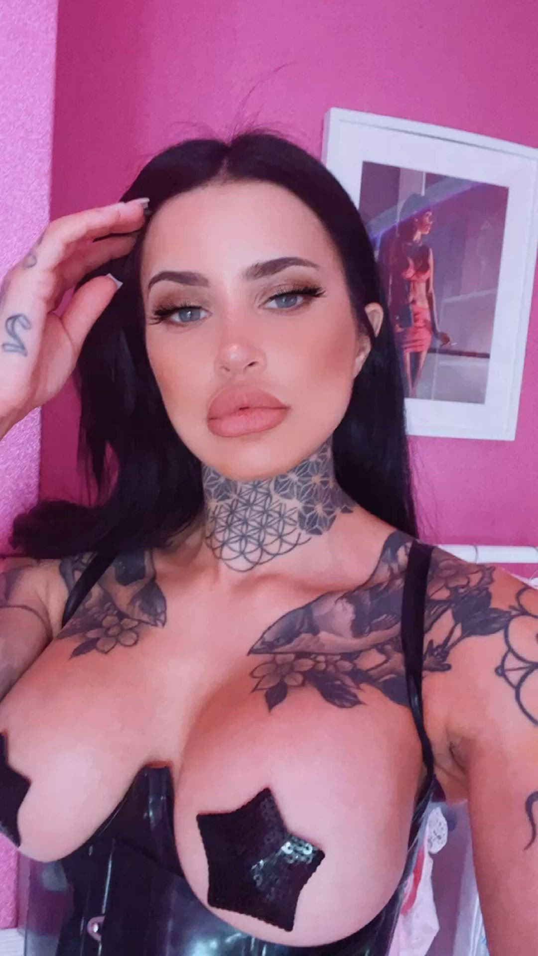 Mistressmika <strong>@mistress_mika</strong> in porn video