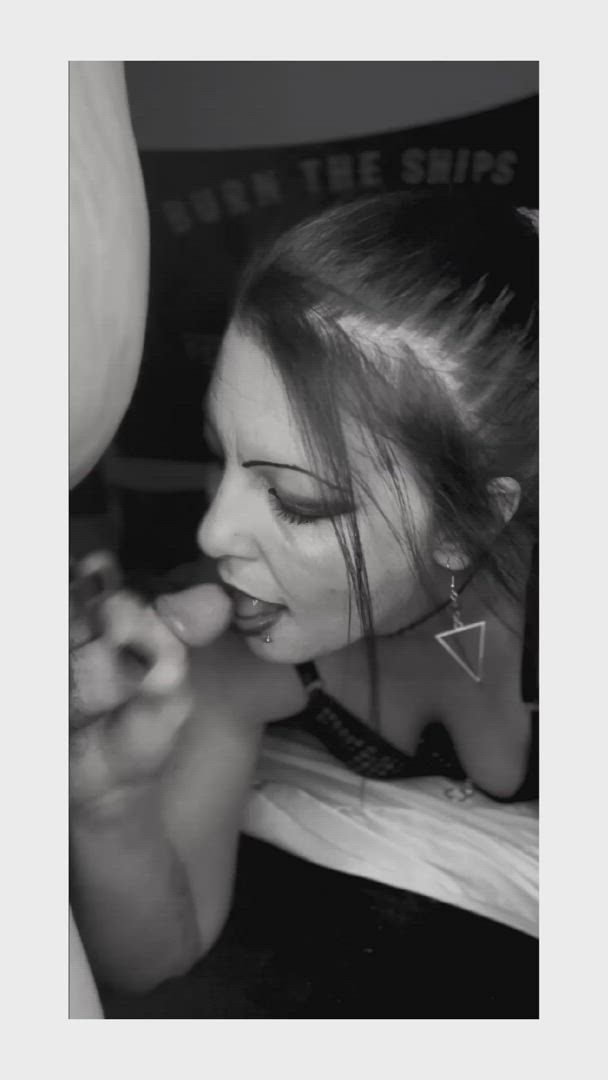 Moongoddesseva <strong>@moongoddesseva</strong> in porn video