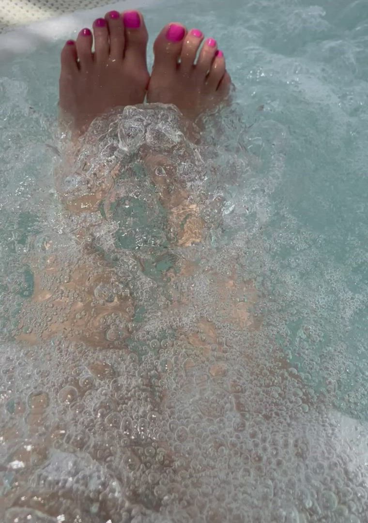MrsSmallFeet <strong>@mrssmlfeet</strong> in foot fetish feet toes porn video