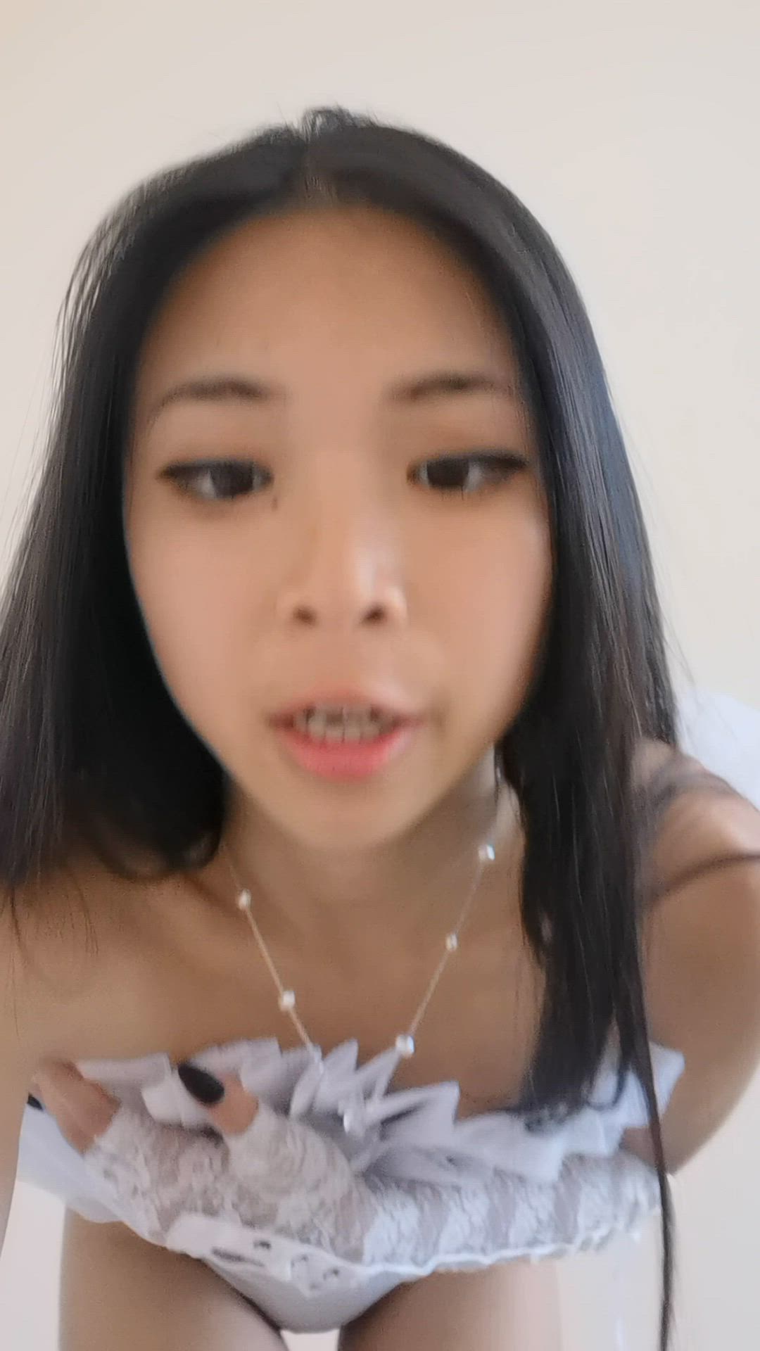 Naomililbaby <strong>@naomi.lilbaby</strong> in 18 years old small tits onlyfans petite public asian porn video