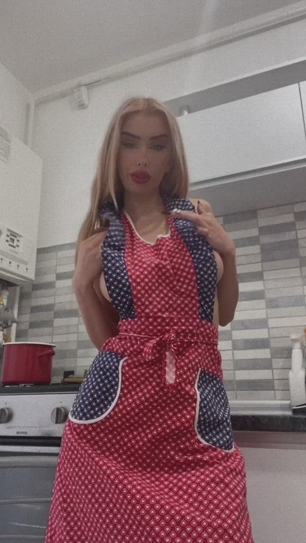 Naughty Alice <strong>@u305599665</strong> in porn video