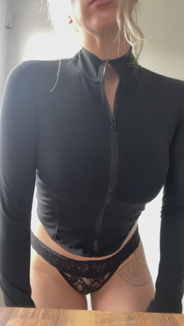 NaughtynurseX <strong>@naughtynurse-b</strong> in titty drop onlyfans busty porn video