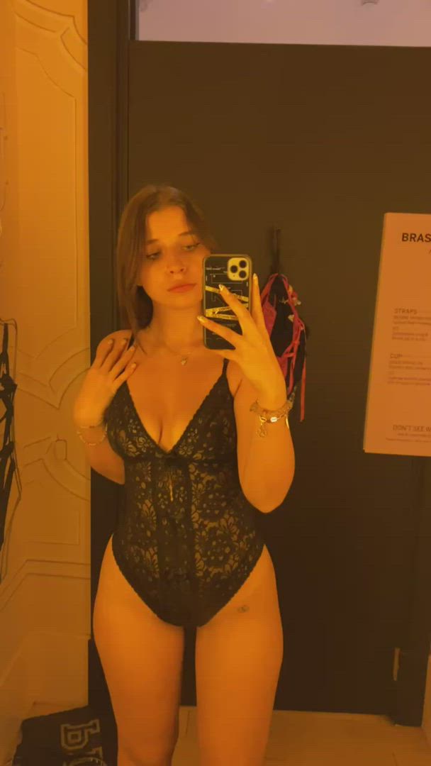 Noraatheexplorer1 <strong>@noraatheexplorer</strong> in 18 years old onlyfans ass porn video