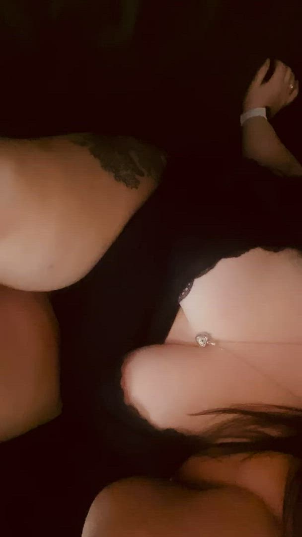 Olivia James <strong>@smokinglove420</strong> in bouncing tits lingerie big ass amateur hotwife milf porn video