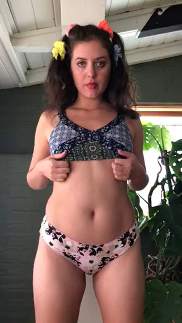 Ona Artist <strong>@onaartist</strong> in porn video