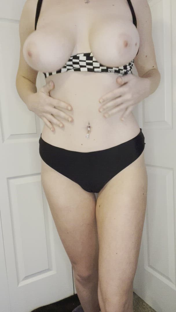 Alliejayne7 <strong>@alliejayne7</strong> in porn video