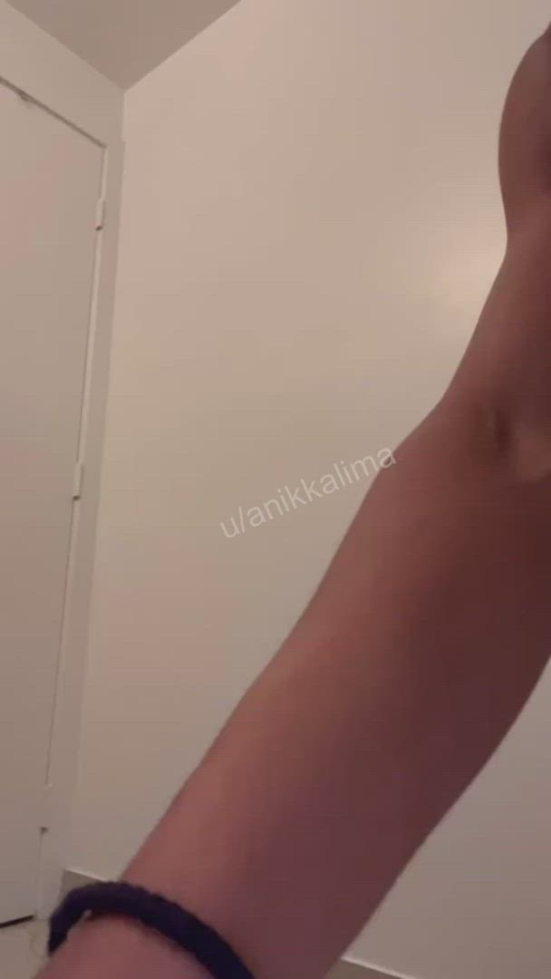 Anikkalima <strong>@anikkalima</strong> in curly hair bouncing ass porn video