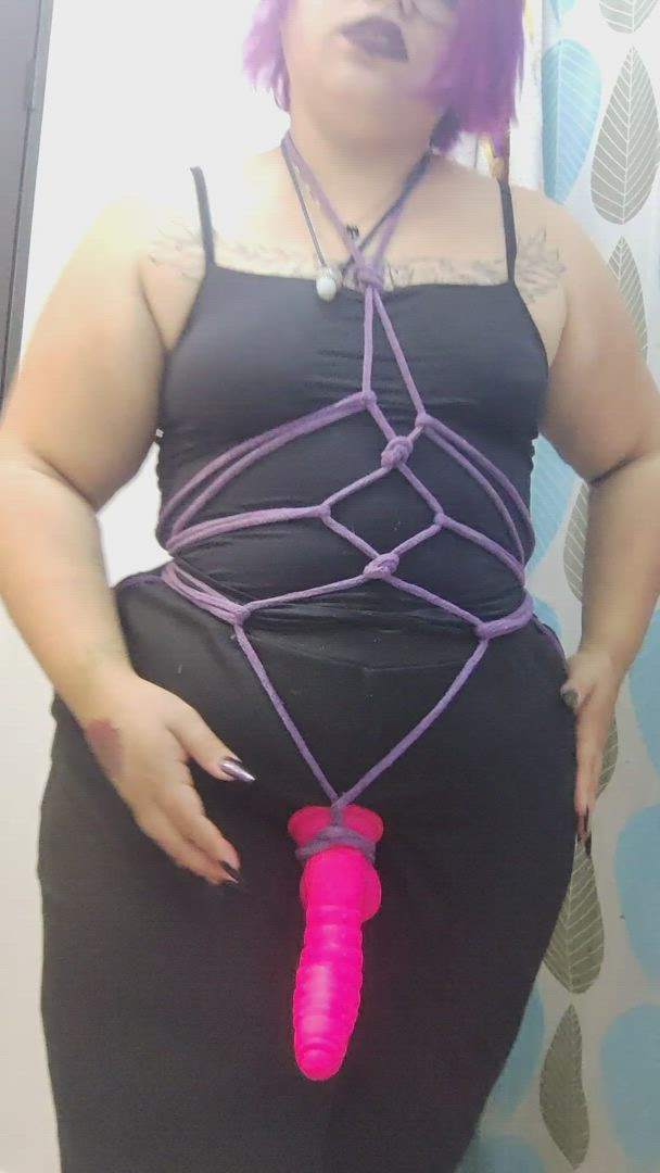 Annenoir <strong>@annenoir</strong> in strap on chubby bbw porn video