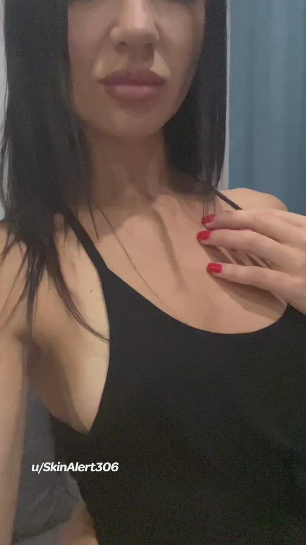 Bellatenderlioness <strong>@bellatenderlioness</strong> in 18 years old amateur nude porn video