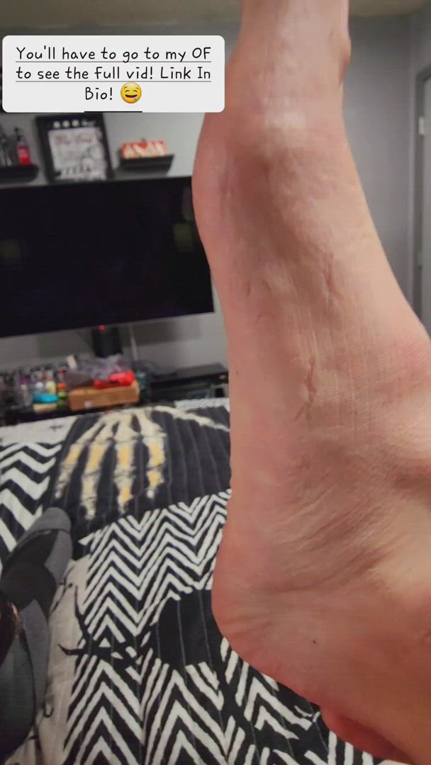 BigFeetSize14 <strong>@bigfeetsize14</strong> in foot worship fetish feet foot fetish underwear bulgexxl footjob porn video