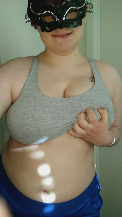 BigTittyPunk <strong>@bigtittypunk</strong> in big bouncing huge natural tits porn video