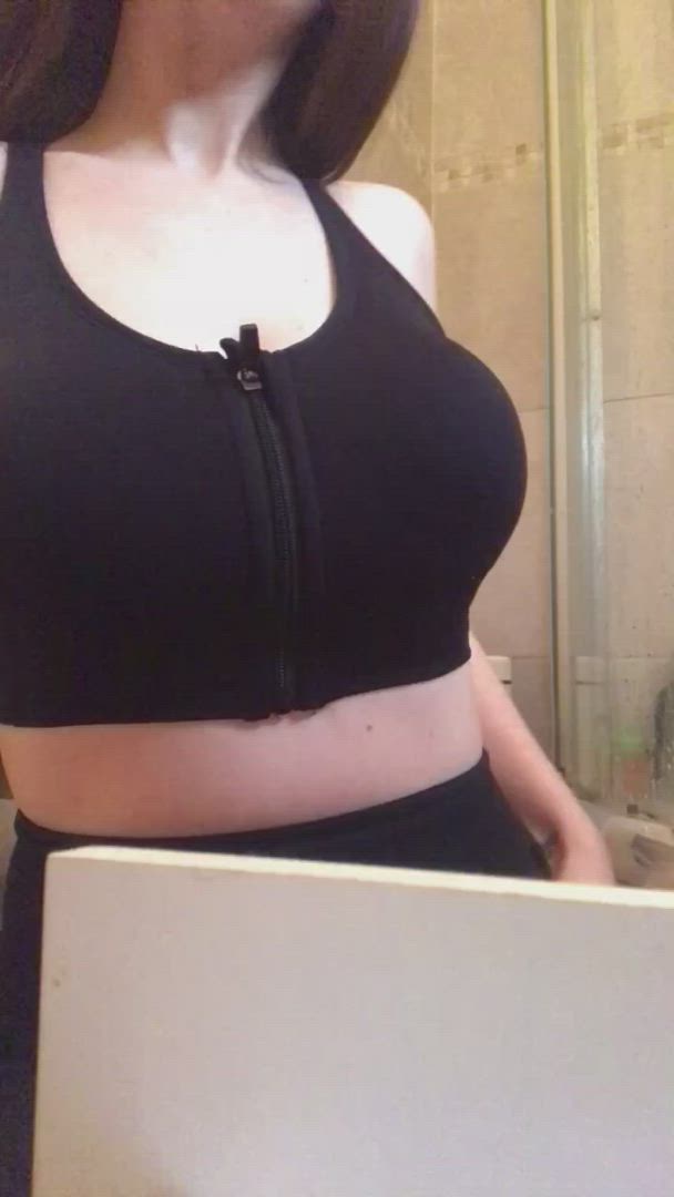 Bonniebabyxx <strong>@u216226525</strong> in tits bouncing boobs teen porn video