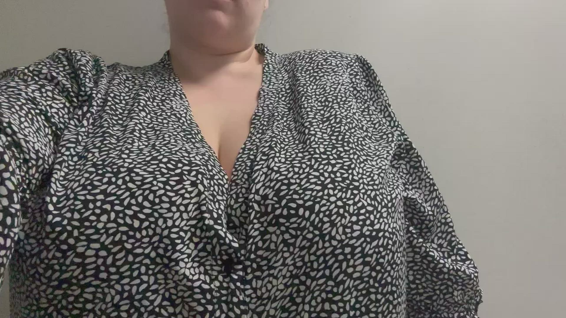 Carleighrose <strong>@carleighrose</strong> in big huge tits bbw bra porn video