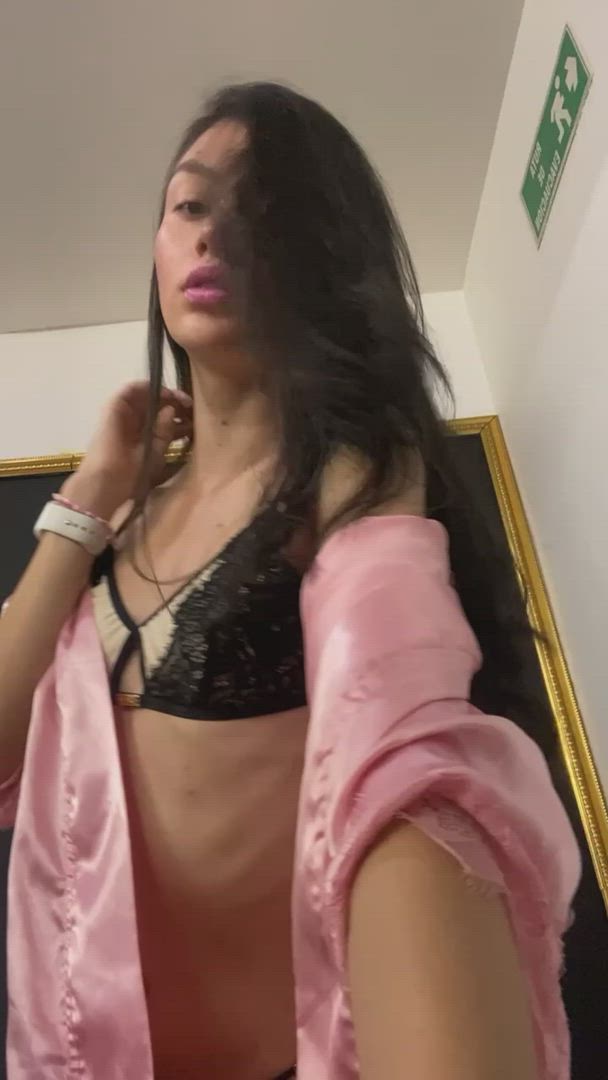 Onlyfans.com/ariana_marie <strong>@ariana_marie</strong> in big tits asshole solo porn video