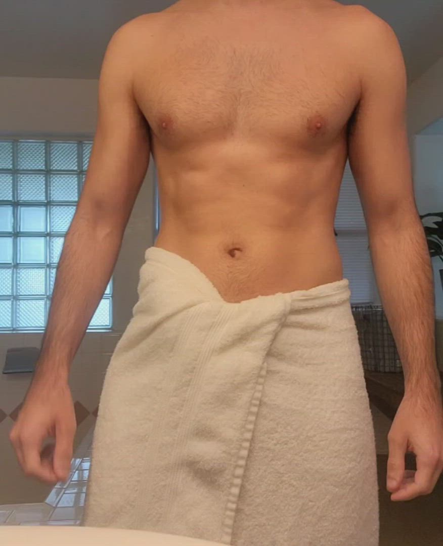 OnlyFans.com/Tommy9x6 <strong>@tommy9x6</strong> in thick cock big dick towel porn video