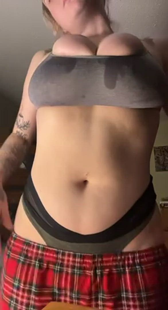 Doebew <strong>@doebew</strong> in big huge tits titty drop porn video