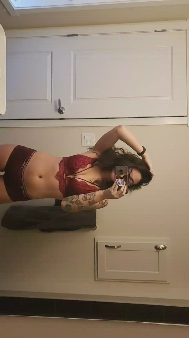 Elliking <strong>@elliking</strong> in natural tits amateur boobs porn video