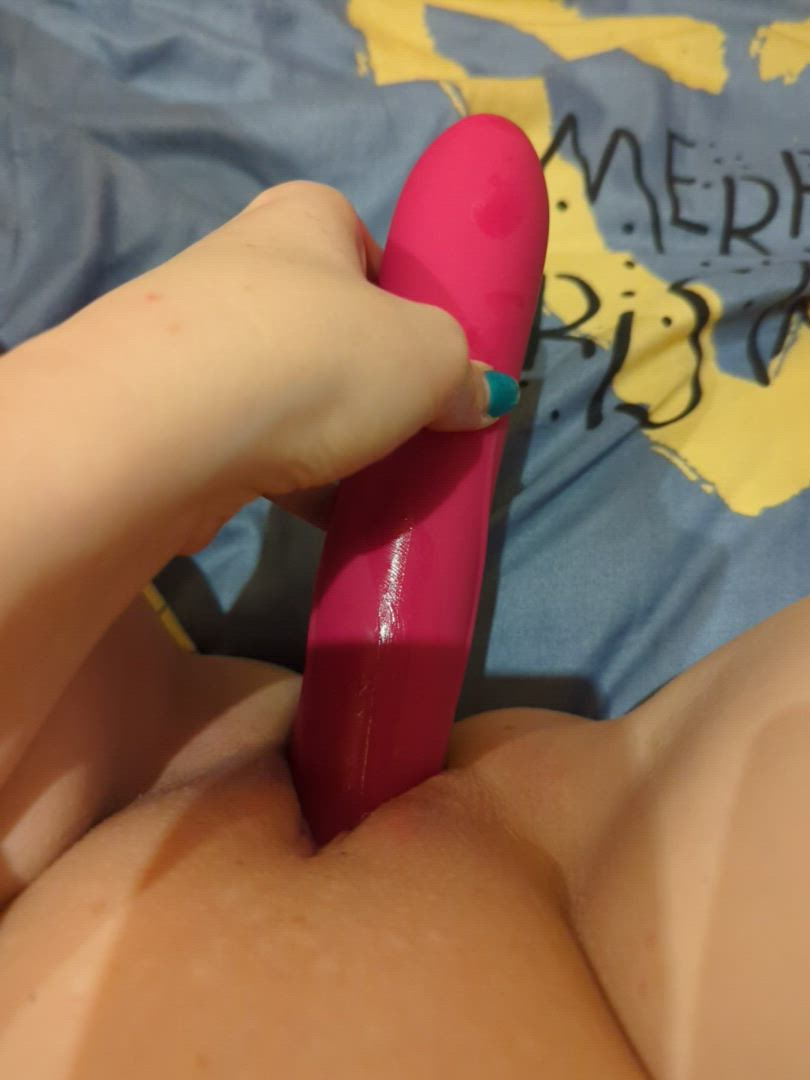 Hollymolly97 <strong>@hollymolly97</strong> in huge dildo pussy porn video