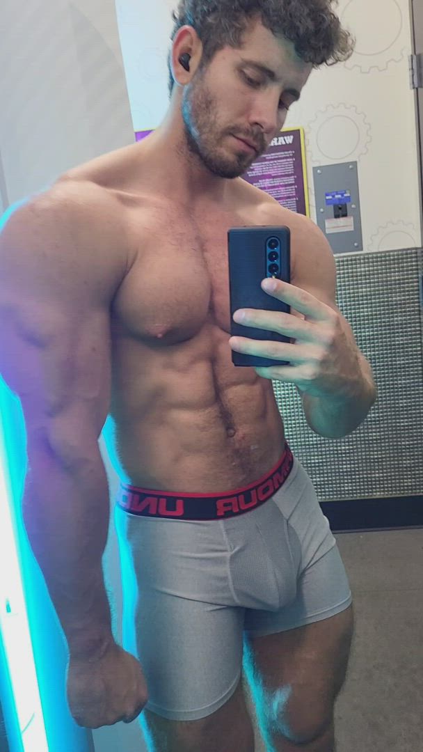 Hotmuscles6t9 <strong>@hotmuscles6t9</strong> in porn video