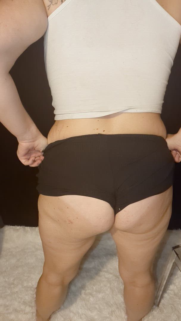 Hotwifesidney <strong>@hotwifesidneyvip</strong> in porn video