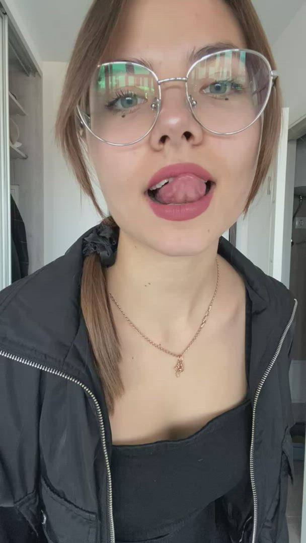Irmawiters <strong>@irmawiters</strong> in tongue fetish kissing licking porn video