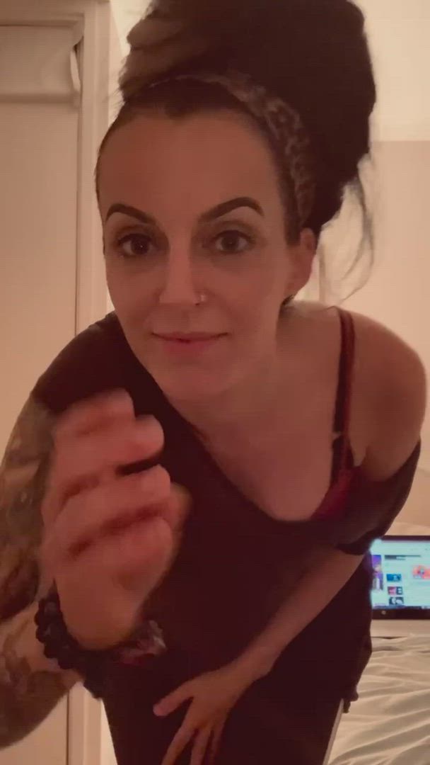 JennaDeMilo <strong>@jennademilo</strong> in big natural tits lingerie hotwife porn video