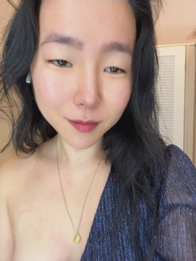 Jiwon4u <strong>@jiwon4u</strong> in r/asiansgonewild room dressing r/asianporn small tits undressing korean porn video