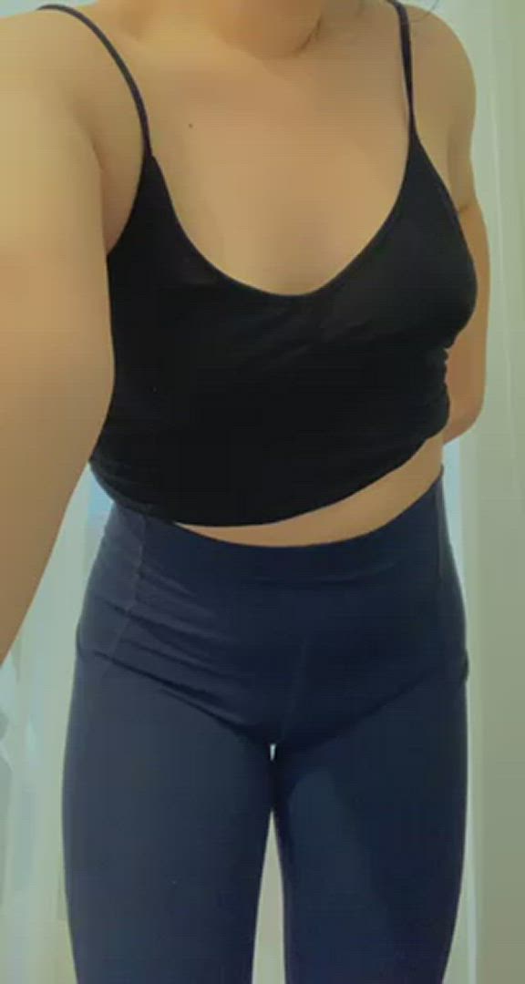 Kfm28 <strong>@kfm28</strong> in r/asiansgonewild r/juicyasians titty drop filipina pussy thick tits porn video