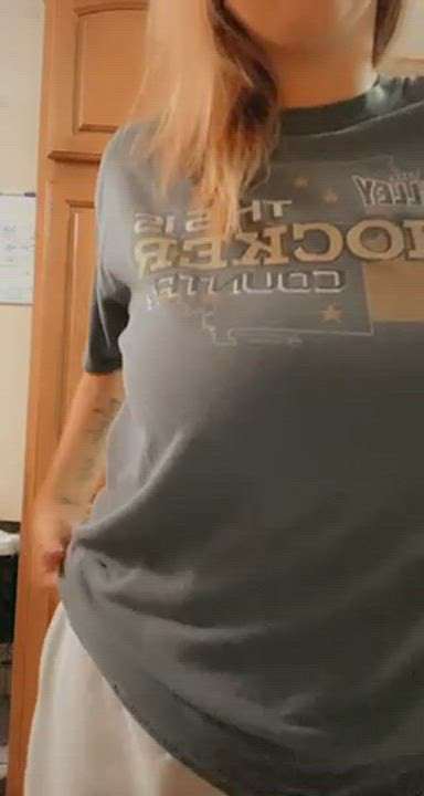 LadyCountry <strong>@ladycountry</strong> in big nipples titty drop big tits porn video