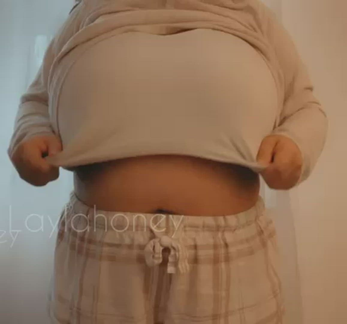 Laylahoney <strong>@laylahoney</strong> in big natural tits asian boobs porn video