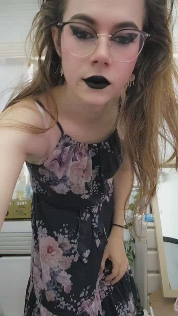 Littlemapleberry <strong>@onlyfans.com</strong> in trans woman lipstick cock porn video