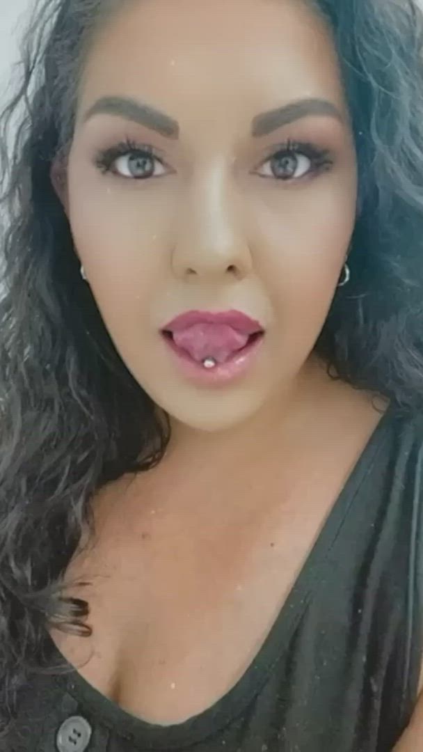 Lunalipps <strong>@lunalipps</strong> in tongue fetish ballplay licking porn video