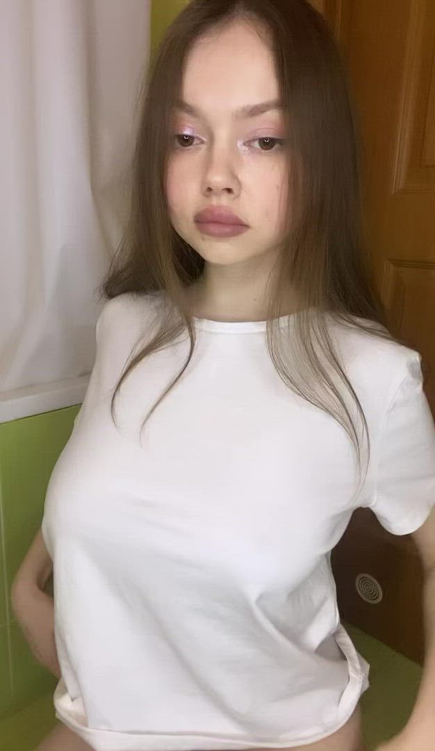 Melinasuee <strong>@melinasuee</strong> in big tits brunette onlyfans porn video
