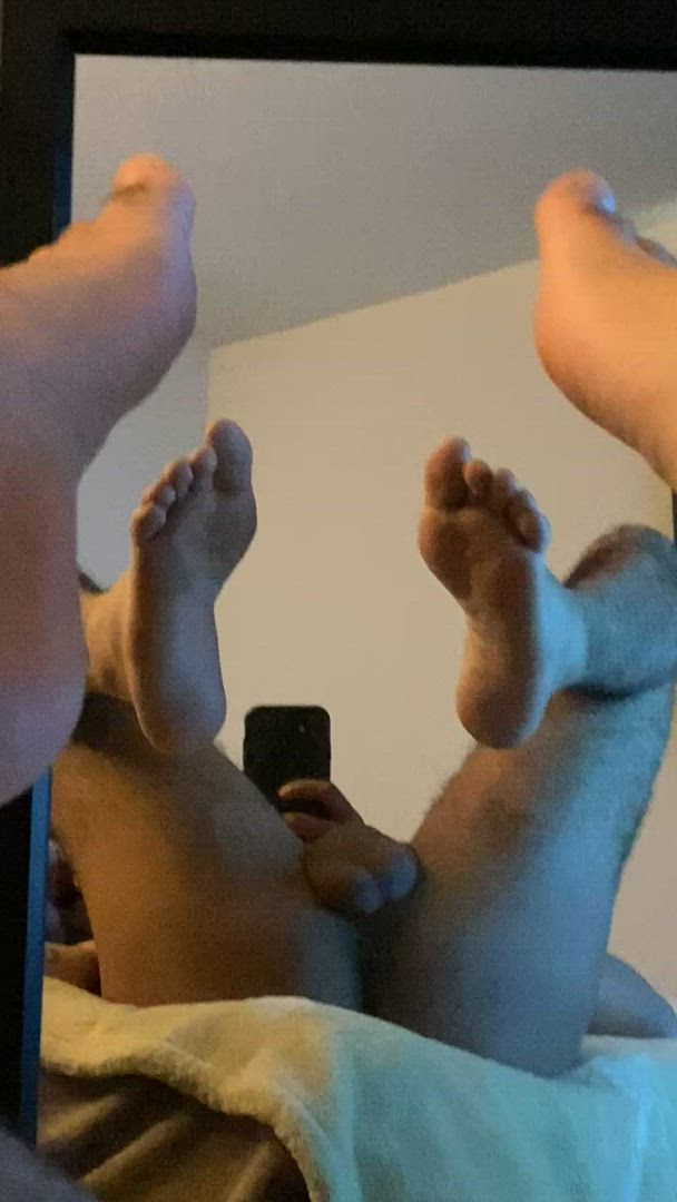  <strong>@hungmiix</strong> in spread ass boy pussy onlyfans big ass legs up bottom soles feet porn video