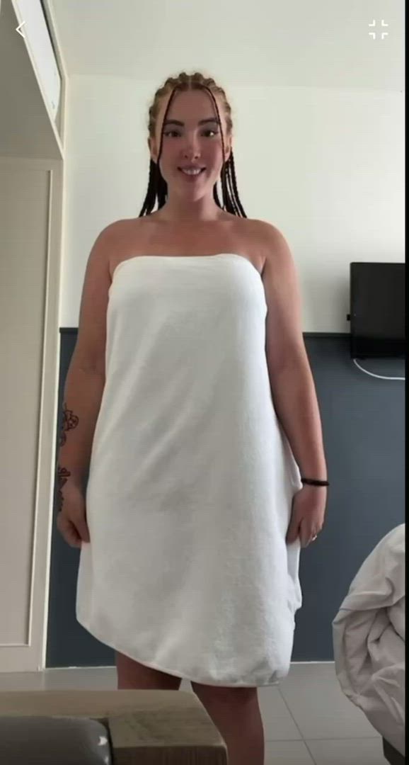 Myersquats <strong>@myersquats</strong> in porn video