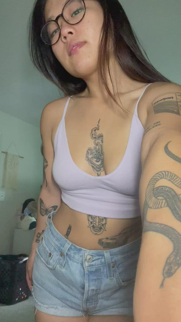 Newportchick <strong>@newportchick</strong> in titty drop onlyfans asian porn video