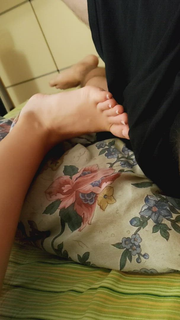 Nickysfeet18 <strong>@nickysfeet18</strong> in foot fetish footjob porn video