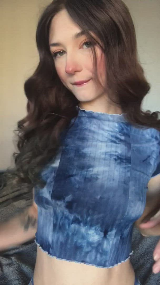 Nikiibabyxo <strong>@nikiibabyxo</strong> in small tits flashing petite porn video
