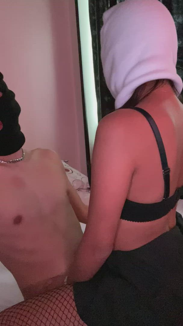 Nineteencouple <strong>@nineteencouple</strong> in big dick brunette asian porn video