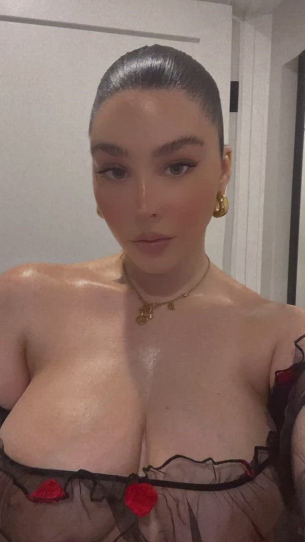Novavangogh <strong>@novavangogh</strong> in big huge tits homemade boobs porn video