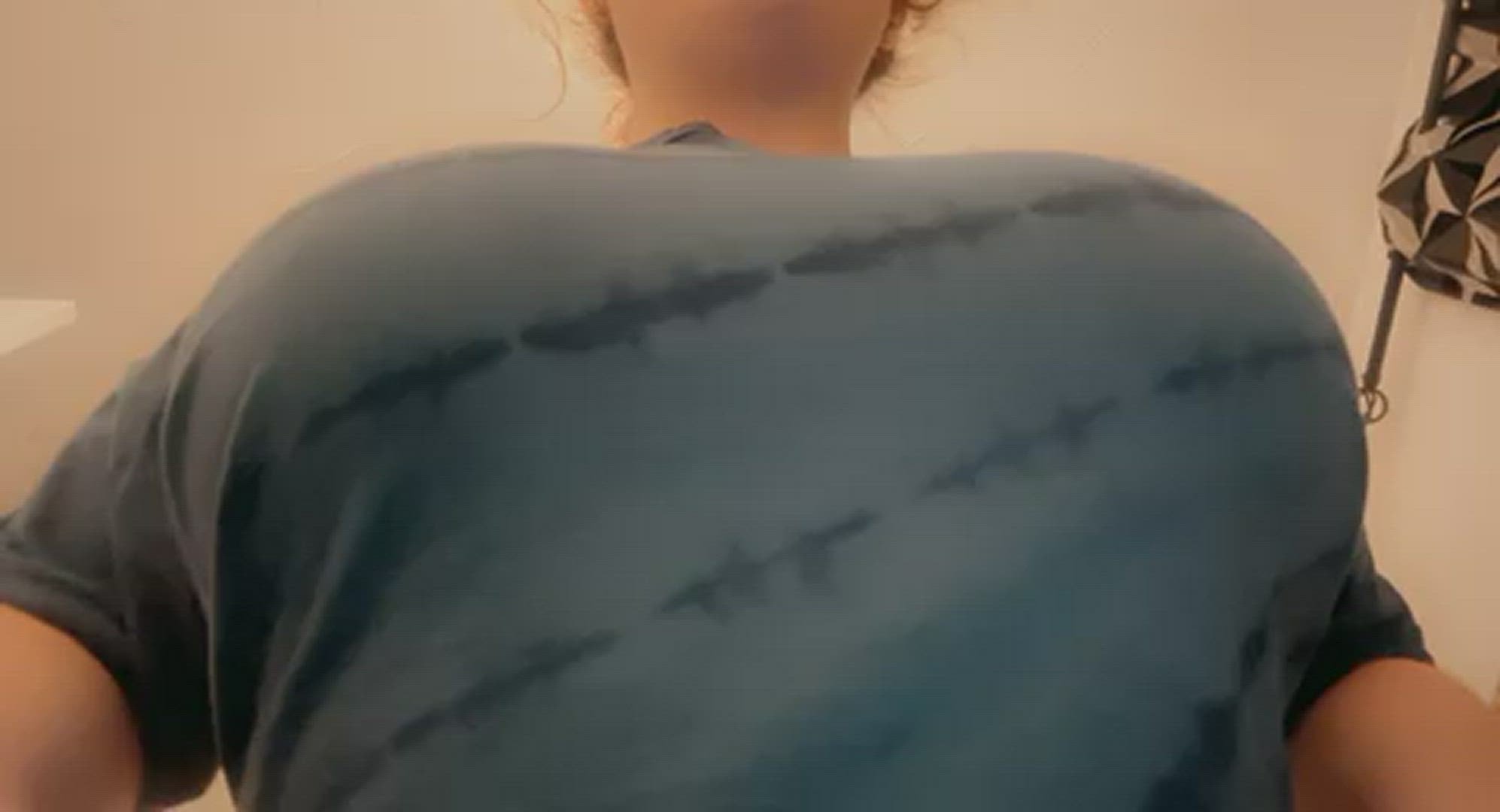 Pixiesays <strong>@pixiesays</strong> in titty drop onlyfans boobs porn video