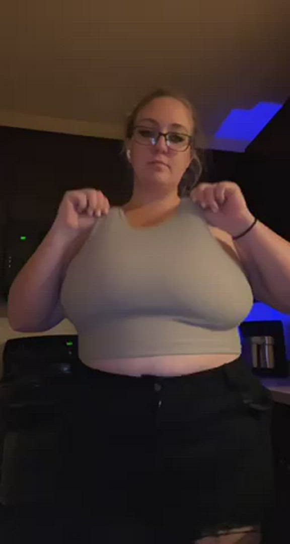 Queenbbw00 <strong>@queenbbw00</strong> in huge saggy tits titty drop milf bbw mom porn video