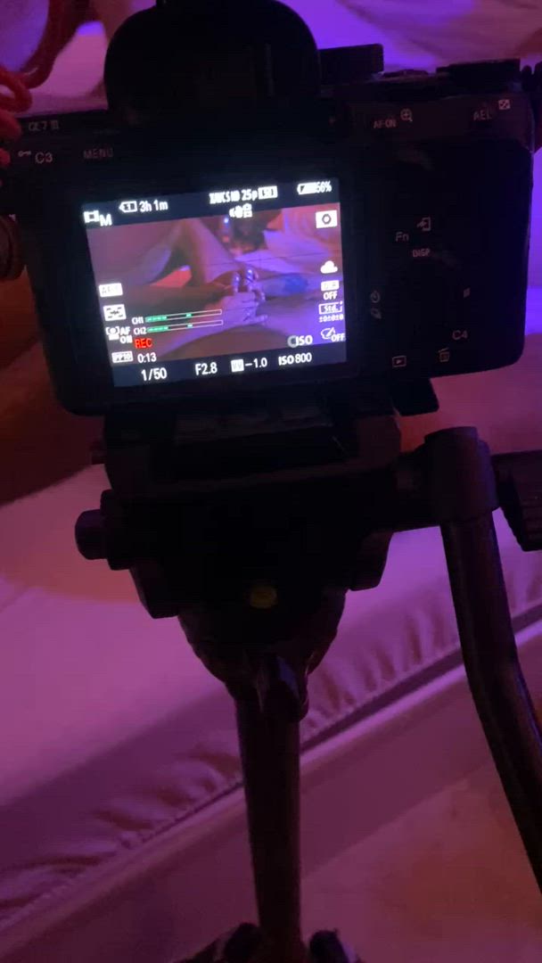 Queenoffrot <strong>@queenoffrot</strong> in real couple big dick frotting hotwife erotic mmf porn video