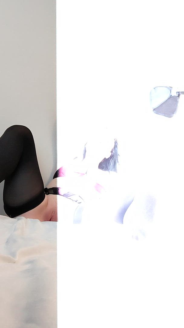Quinnlinden <strong>@zoeunholy</strong> in porn video