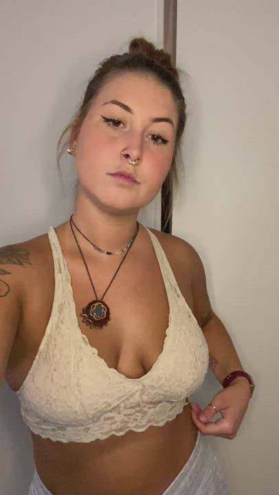 ScarlettJade214 <strong>@scarlettjade214</strong> in natural tits big nipples titty drop onlyfans areolas boobs porn video