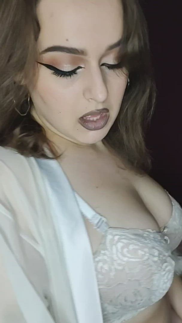 Soothingangel <strong>@soothingangel</strong> in eye contact lingerie amateur porn video
