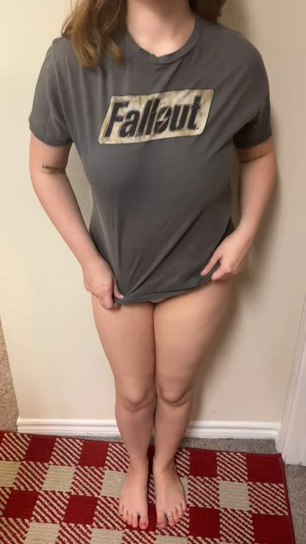 Spicybrenna <strong>@spicybrenna</strong> in big bouncing huge natural tits titty drop nerd porn video